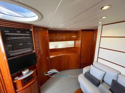 Pershing 50 3