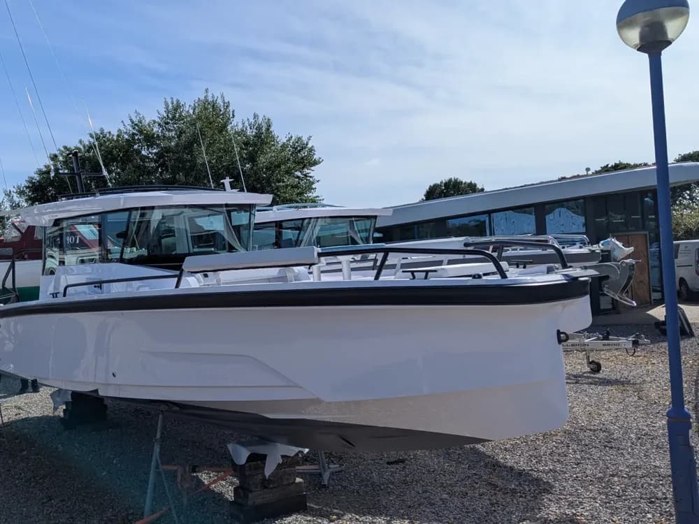 2026 Axopar 29 XC Cross Cabin Boat for Sale in Lymington