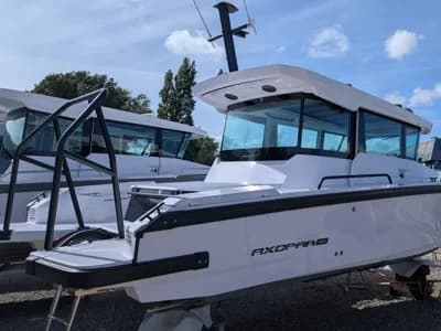 2026 Axopar 29 XC Cross Cabin Boat for Sale in Lymington 2