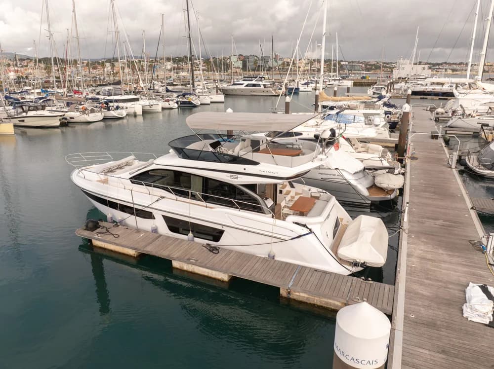 Azimut Fly 53