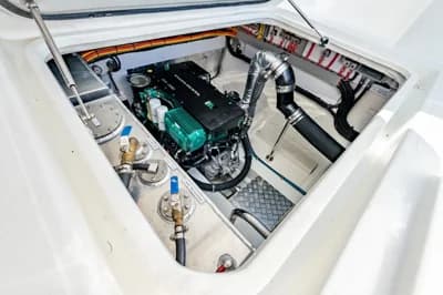 Aquila 42 Yacht 2