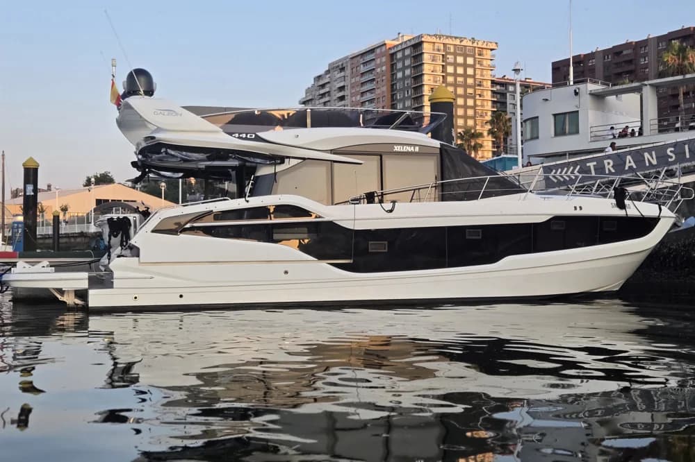 Galeon 440 Fly