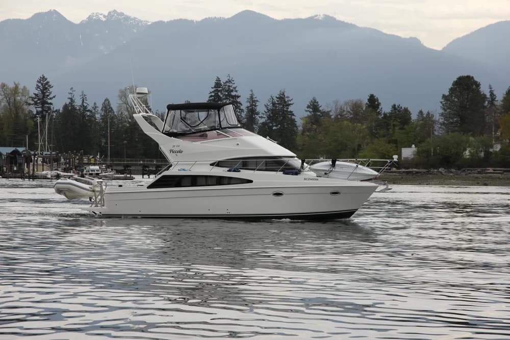 Carver 38 Super Sport