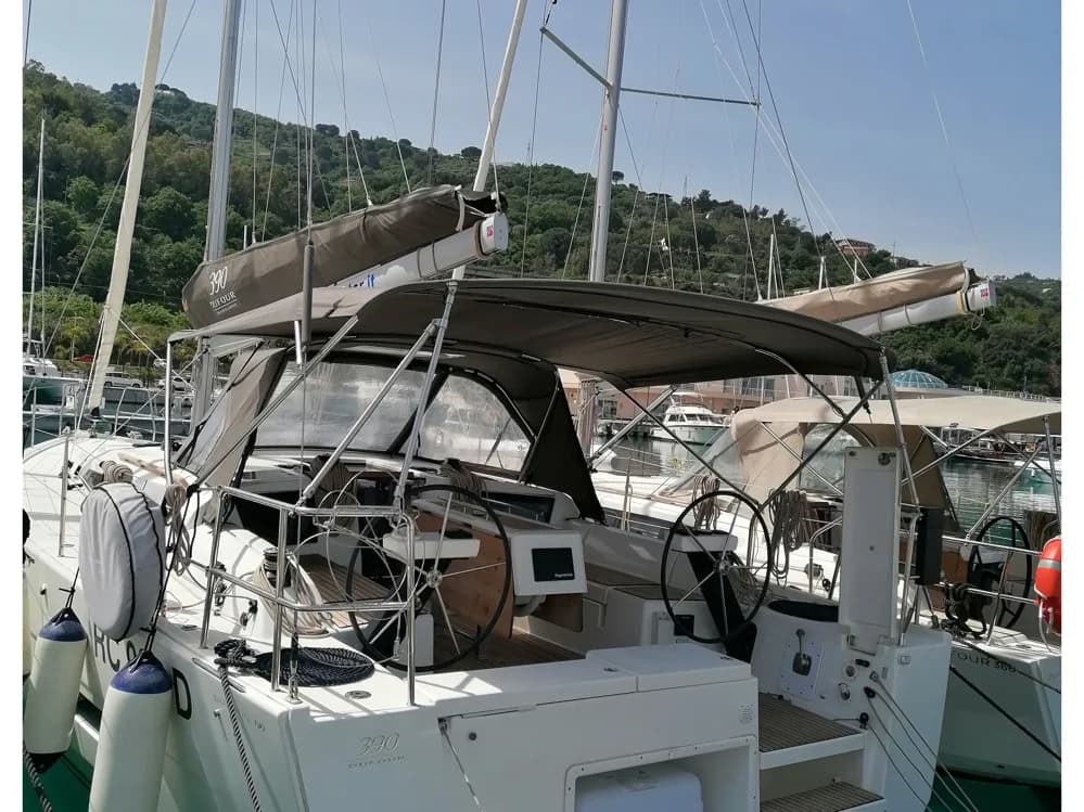 2019 Dufour 390 Grand Large Boat for Sale in Capo d'Orlando Marina
