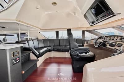 Carver 570 Voyager Pilothouse 3