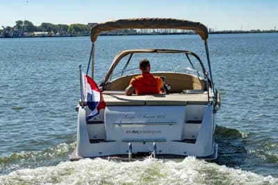 Lago Amore 606 Tender 4