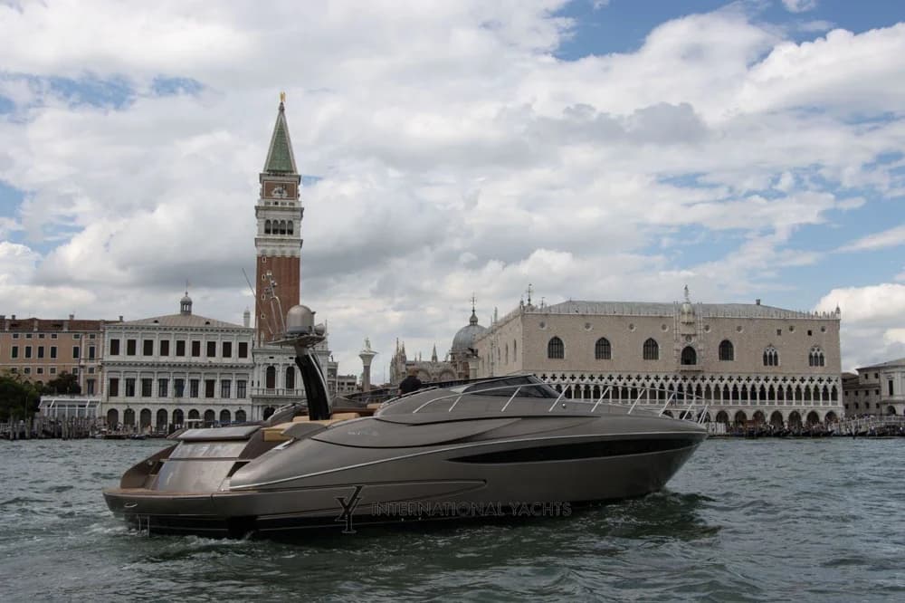 Riva 52' Rivale