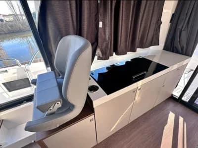 Beneteau Antares 11 OB 5