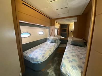 Pershing 74 3