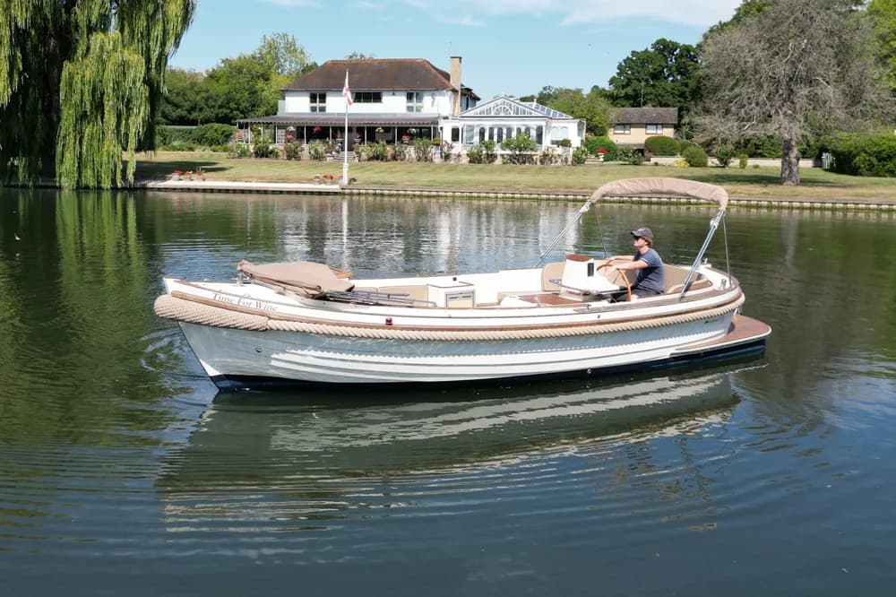 Interboat 750