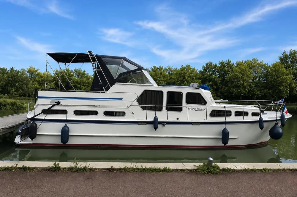 Vedette de diesprong aquacraft