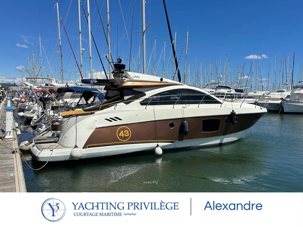Astondoa 43 Open