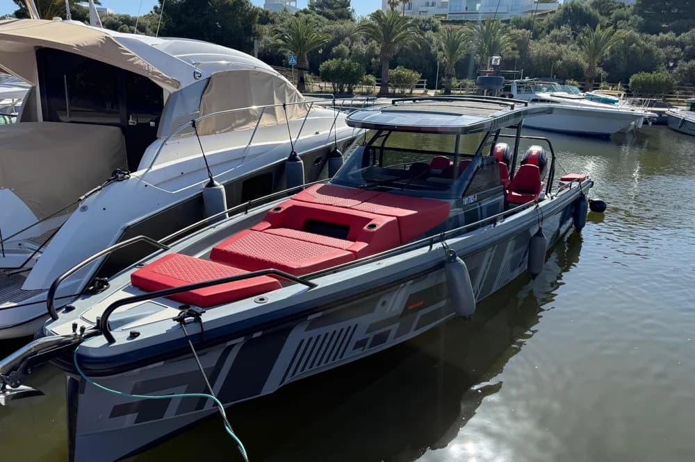 Axopar Brabus Shadow 900 Sun-Top