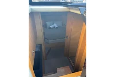 De Antonio Yachts 33cruisers 2