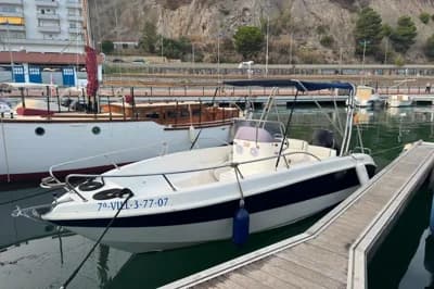 Cantieri Navali del Mediterraneo Almar TF 22 2