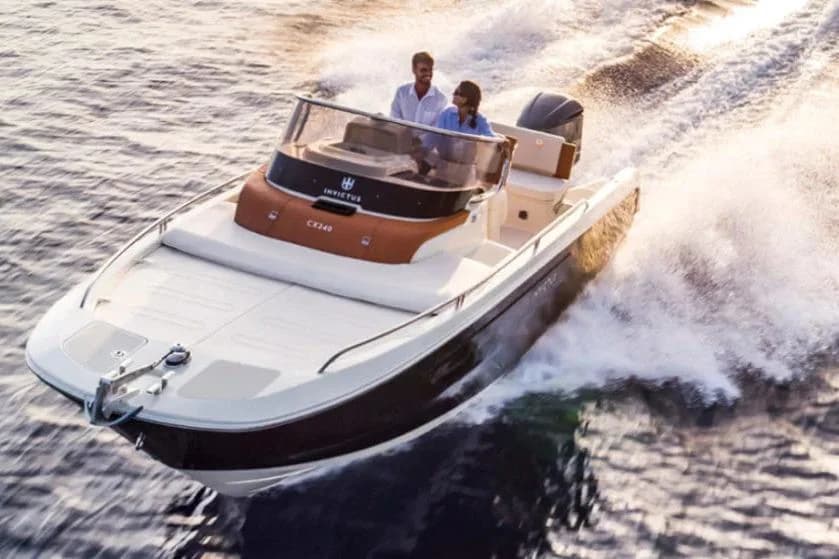 Invictus 240 CX