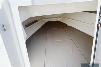 Quicksilver Activ 675 Sundeck 2