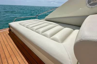 Sunseeker Superhawk 43 2