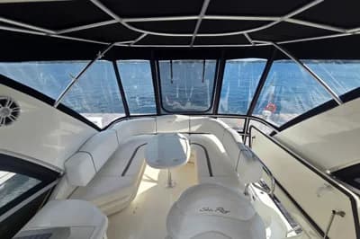 Sea Ray 44 Sedan Bridge 3
