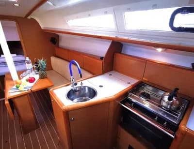 2012 Jeanneau Sun Odyssey 33i Boat for Sale in Rijeka 3