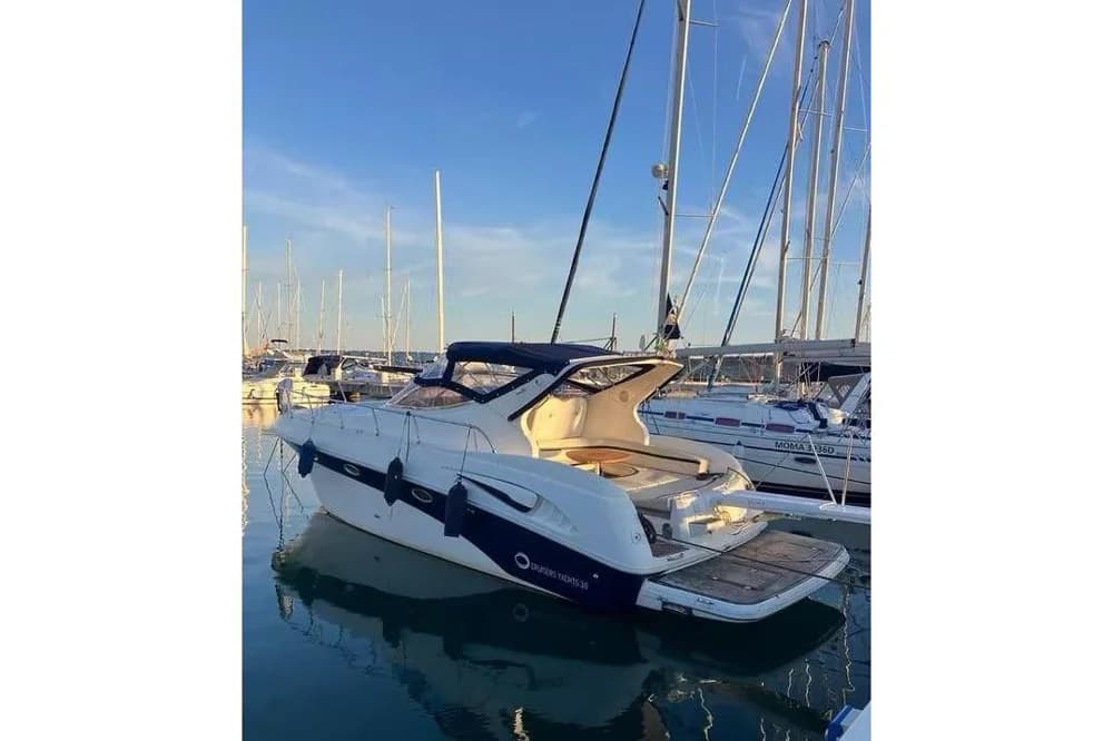 Composite Yacht 36
