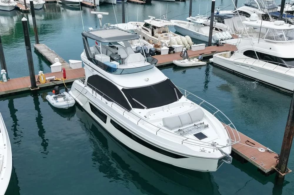 Azimut Fly 53