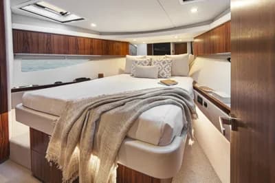 Riviera 46 Sports Motor Yacht 2
