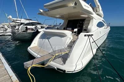 Azimut 68 Plus 2