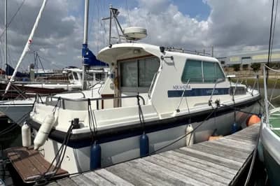 Aquastar Pacesetter 27 Mk II 2