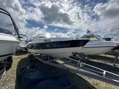 2010 Bayliner 185 Bowrider Boat for Sale in Penrhyndeudraeth 4