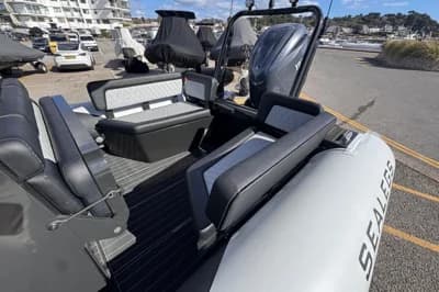 Sealegs 7.5m Amphibious RIB 3