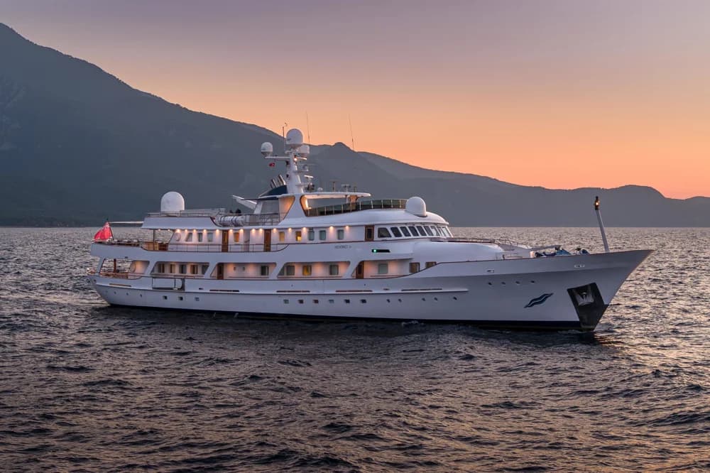 Cammenga 57M Motor Yacht