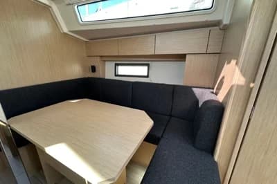 Bavaria C38 2