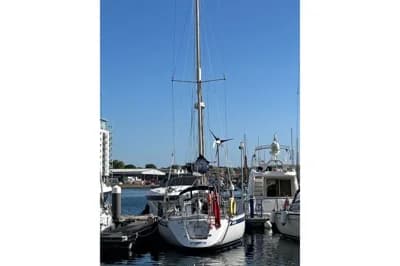 Sweden Yachts 370 2