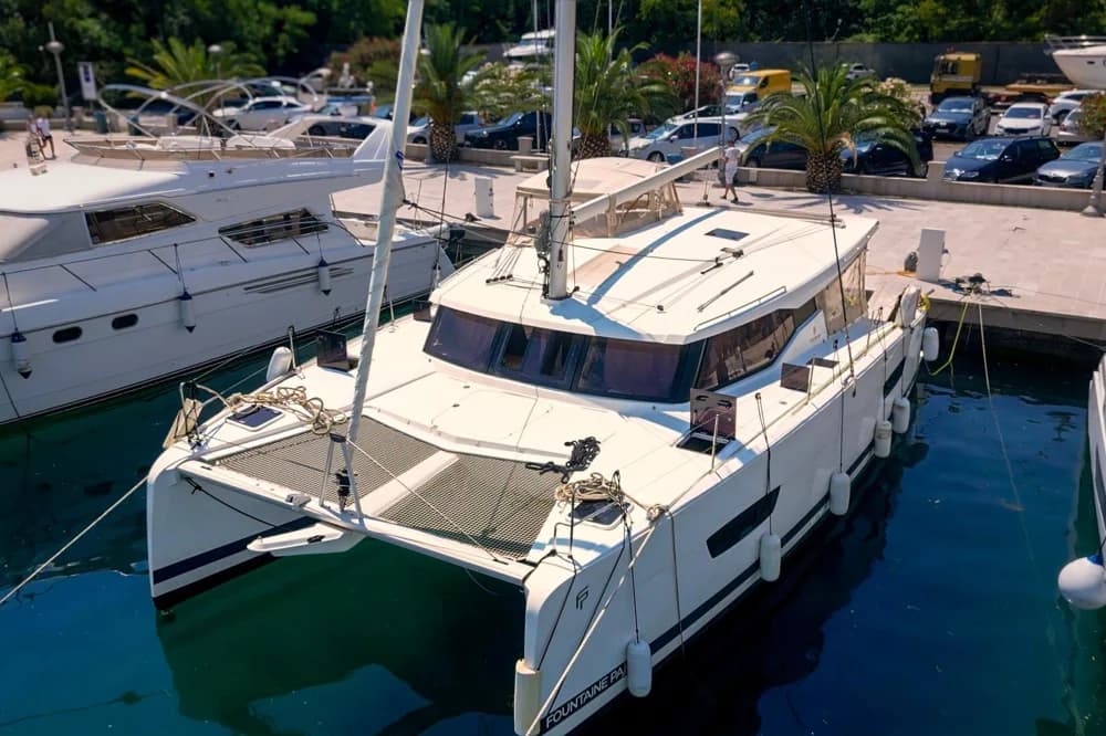 Fountaine Pajot Isla 40