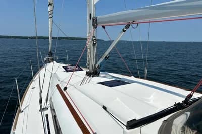 Jeanneau Sun Odyssey 379 2