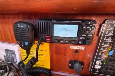 2005 Bavaria 36 | 37.4 ft 3