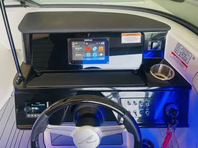 Sea Ray 210 SPOE 2