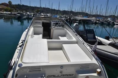 Performance Cruising 907 2