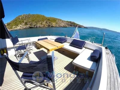Magnum Marine - 38 Flush Deck 3