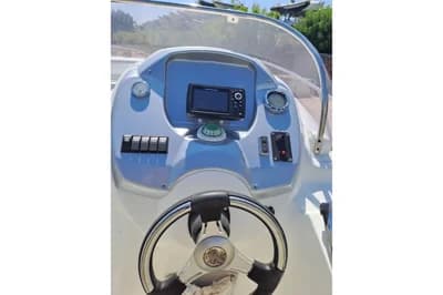 Beneteau Flyer 750 Sun Deck 2