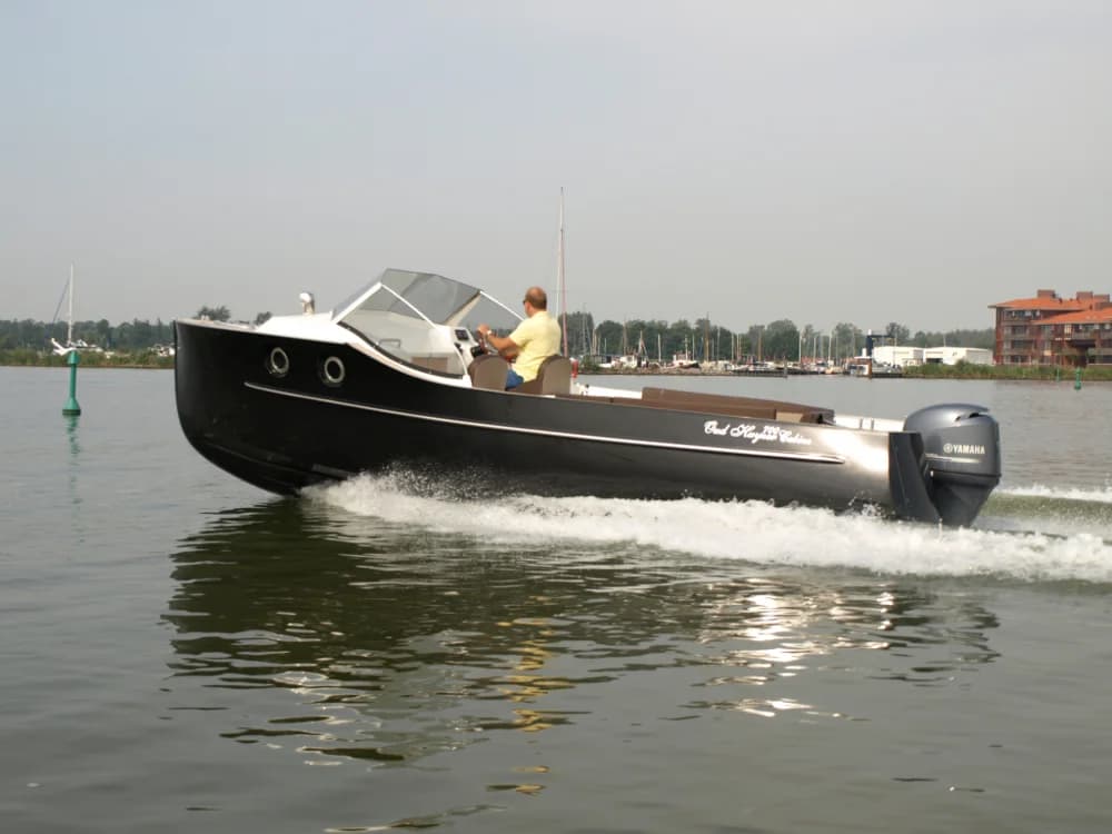 Oudhuijzer 700 Cabine, zeer Chique en Stijlvol