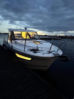 Jeanneau Merry Fisher 1095 Coupé Hardtop 2
