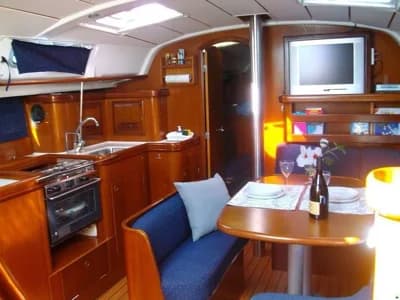 Beneteau Oceanis 411 4