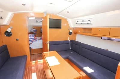 Bavaria Cruiser 36 5