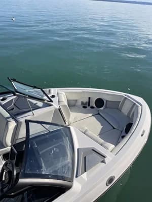 Malibu Wakesetter 22 LSV 5