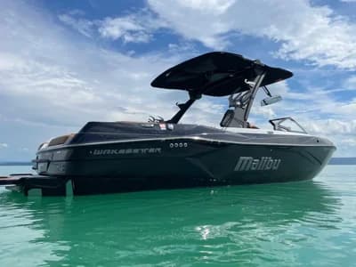 Malibu 23 LSV Wakesetter 2