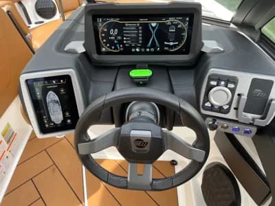 Malibu 23 LSV Wakesetter 4