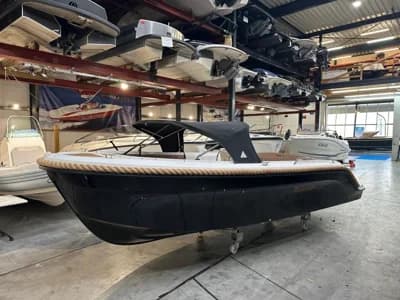Topcraft 627 Tender 2