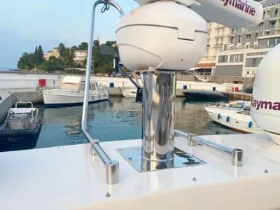 2004 Cayman 62 Cyber Boat for Sale 3